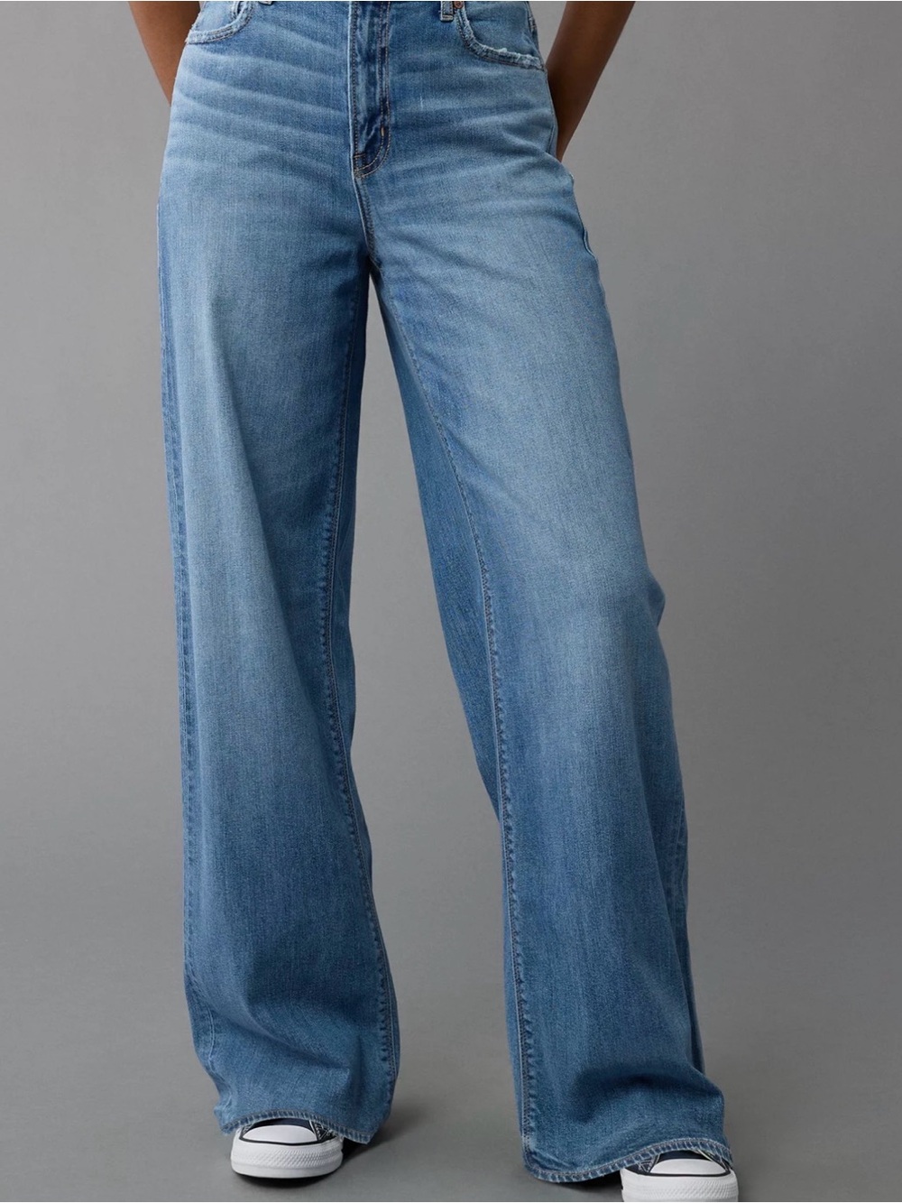 American Eagle Outfitters Light Blue Wide Leg Jeans